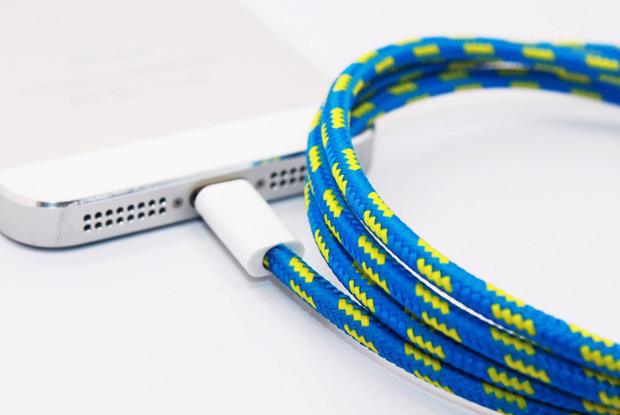 Разноцветные USB-кабеля для устройств Apple от Eastern Collective