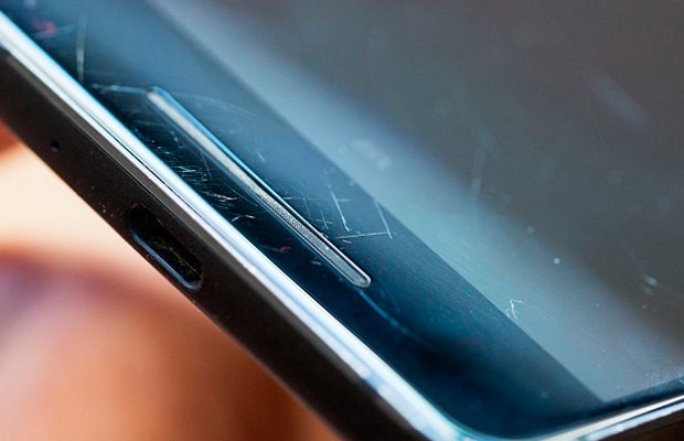 Huawei разработала новый метод удаления царапин на экране и заднем стекле смартфона