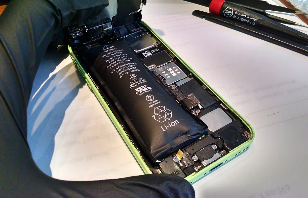 Apple ищет способы предотвращения вздутия аккумуляторов в гаджетах