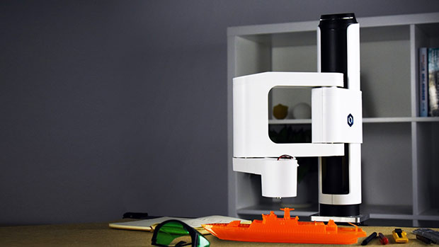 Создан робот, умеющий гравировать, паять и печатать 3D