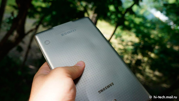 Samsung не признала перегрева Tab S 8.4, но деформированные крышки заменит