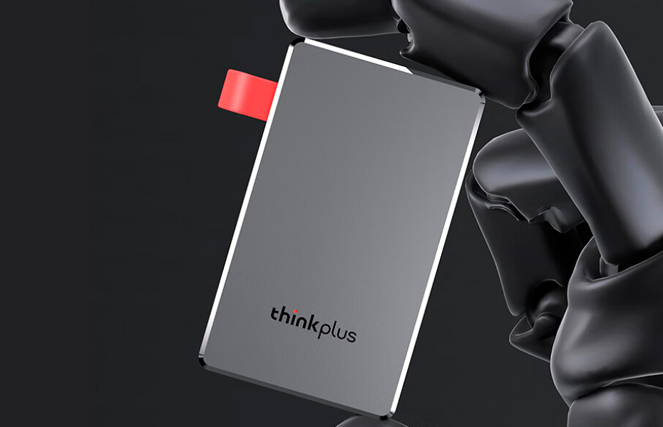 Представлен легкий и компактный SSD Lenovo ThinkPlus
