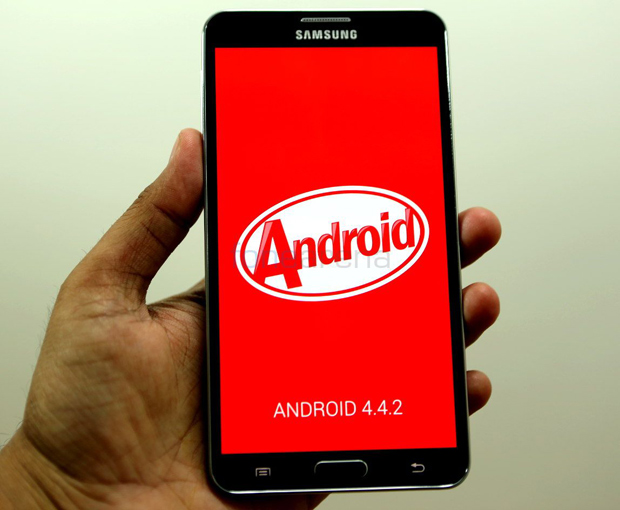 Вышло обновление KitKat для Galaxy Note 3, исправляющее проблемы с аксессуарами