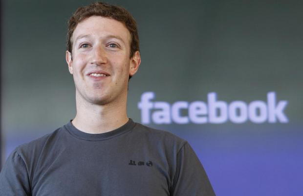 Доход Facebook в день составляет более $20 млн
