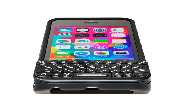 Чехол для iPhone с Blackberry-клавиатурой Typo 2