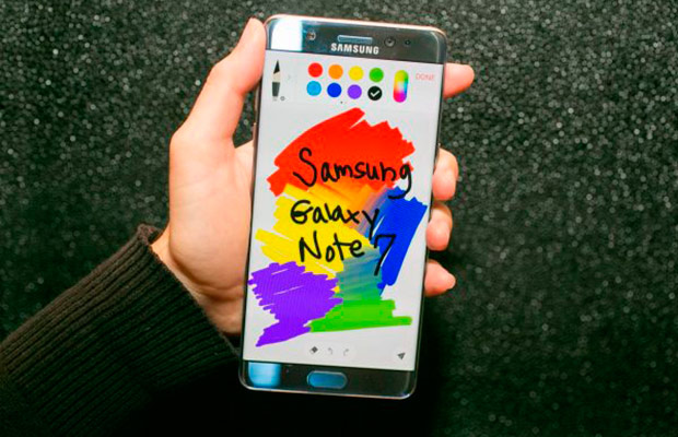 Взрывные Galaxy Note 7 станут безопасными: их отдаленно отключат