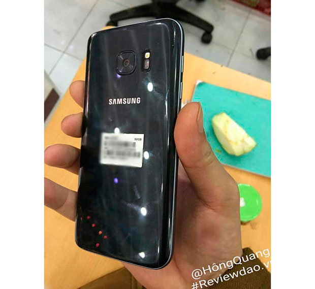 Samsung Galaxy S7 «в живой природе»