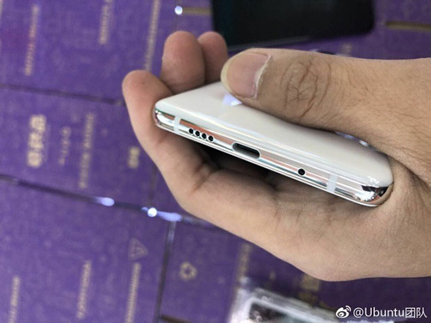 Слиты свежие фото Xiaomi Mi 7