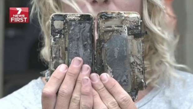 Взорвавшийся iPhone 7 спалил автомобиль