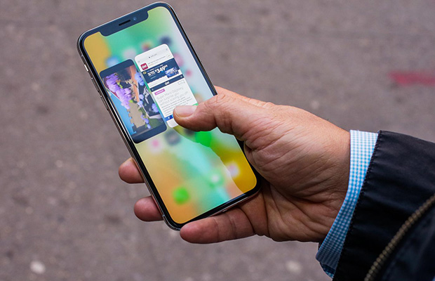 Все iPhone 2019 года получат OLED панели