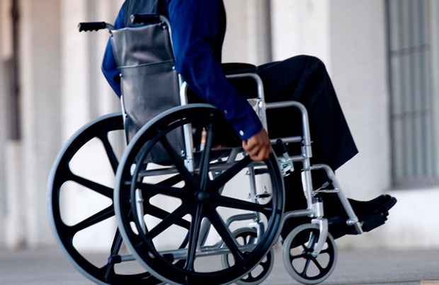 Инвалид-колясочник украл у Samsung 8474 смартфона