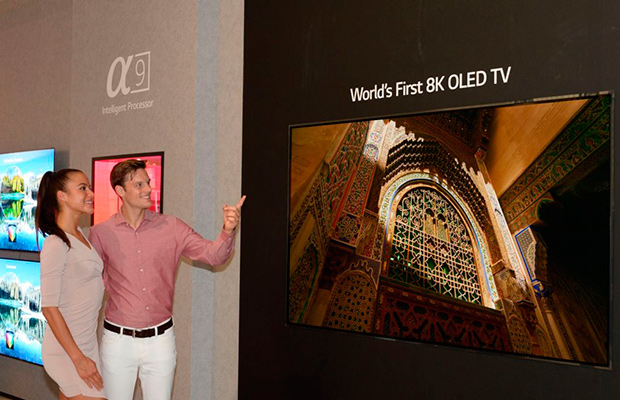 LG представила первый в мире 88-дюймовый 8K OLED-телевизор на IFA 2018