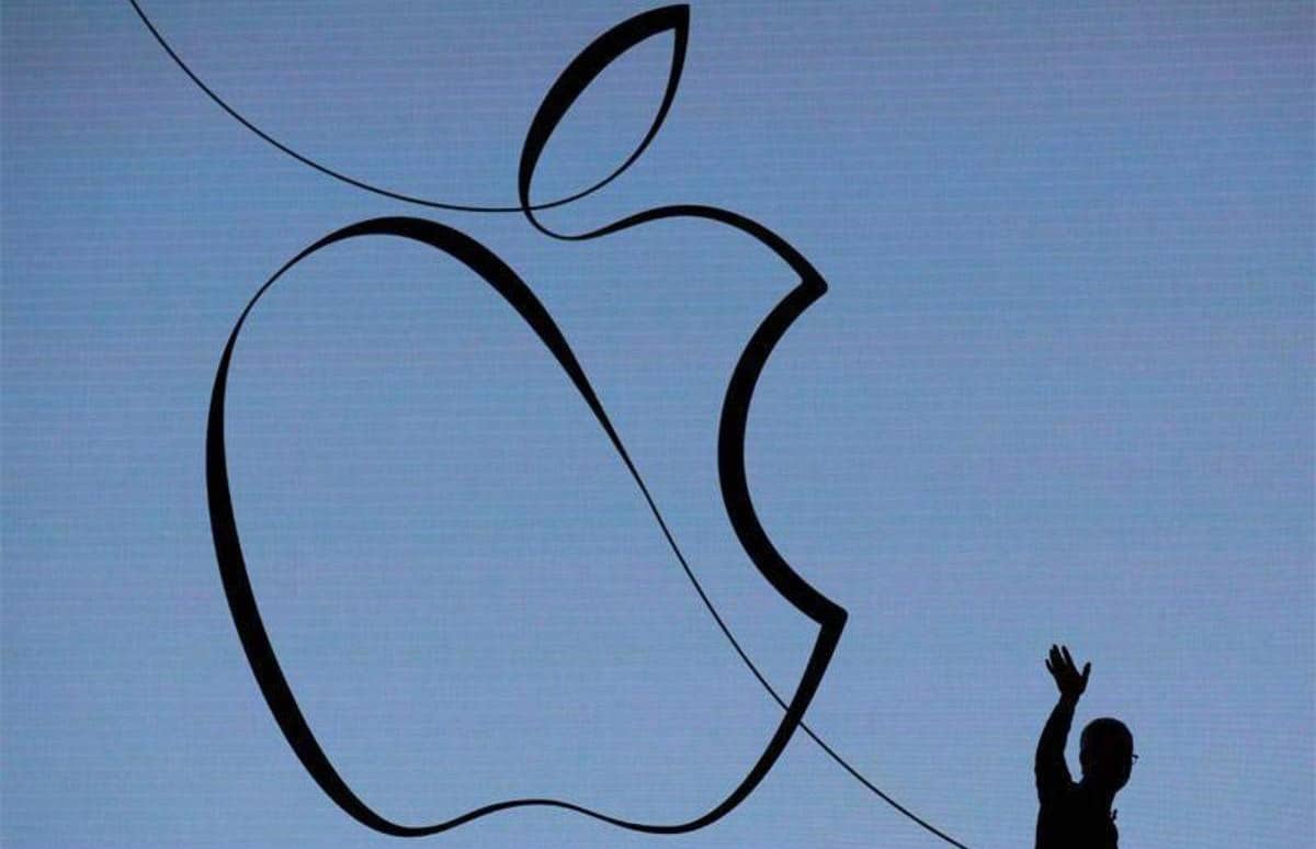 Капитализация Apple снова приблизилась к $3 трлн