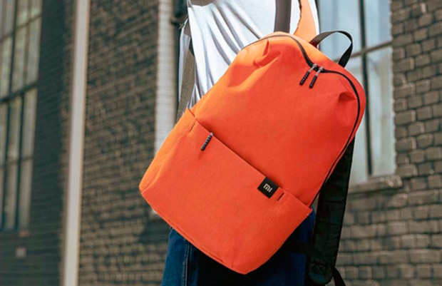 Xiaomi выпустила дешевый компактный рюкзак в 8 разных цветах