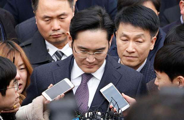 Руководителя Samsung не будут арестовывать