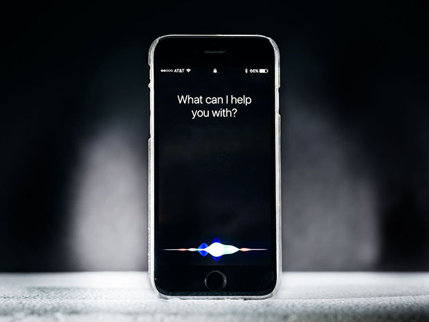 Apple отрицает обвинения в прослушке пользователей с помощью Siri