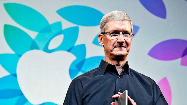 Apple думает над снижением цены на iPhone за пределами США