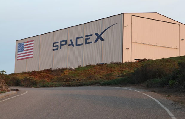 SpaceX просит разрешение на запуск 4000 спутников для скоростного интернета