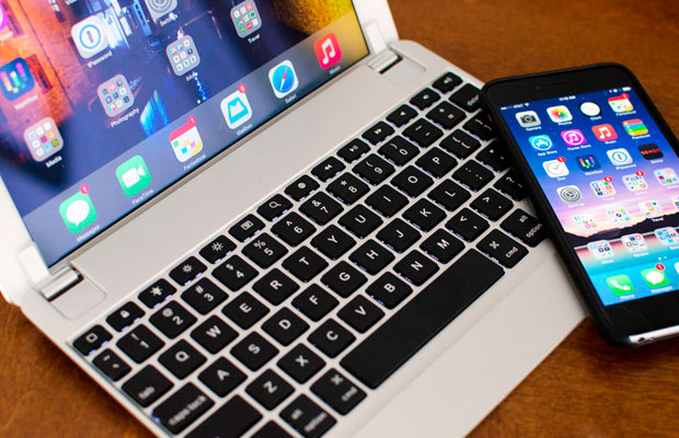 Футляр-клавиатура BrydgeAir превращает iPad Air 2 в MacBook Air