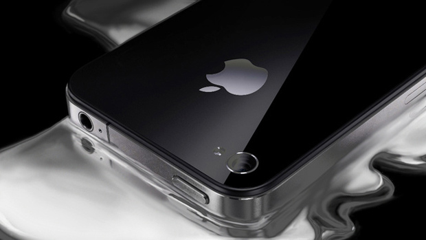 Apple запатентовала крепление сапфирового дисплея жидким металлом