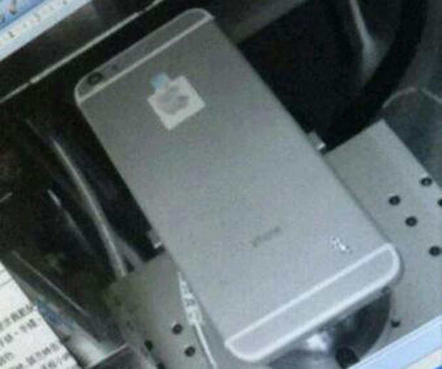 Сотрудник Foxconn опубликовал снимки задней панели iPhone 6
