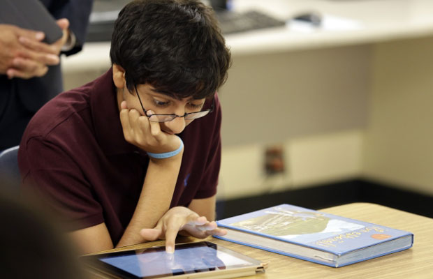 Поставки iPad в учебные заведения Лос-Анджелеса могут быть приостановлены из-за обхода ограничений учащимися