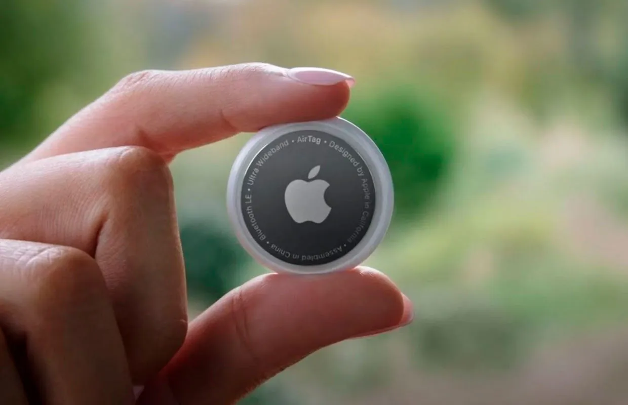 Apple выпустила Bluetooth-метку AirTag для поиска утерянных вещей