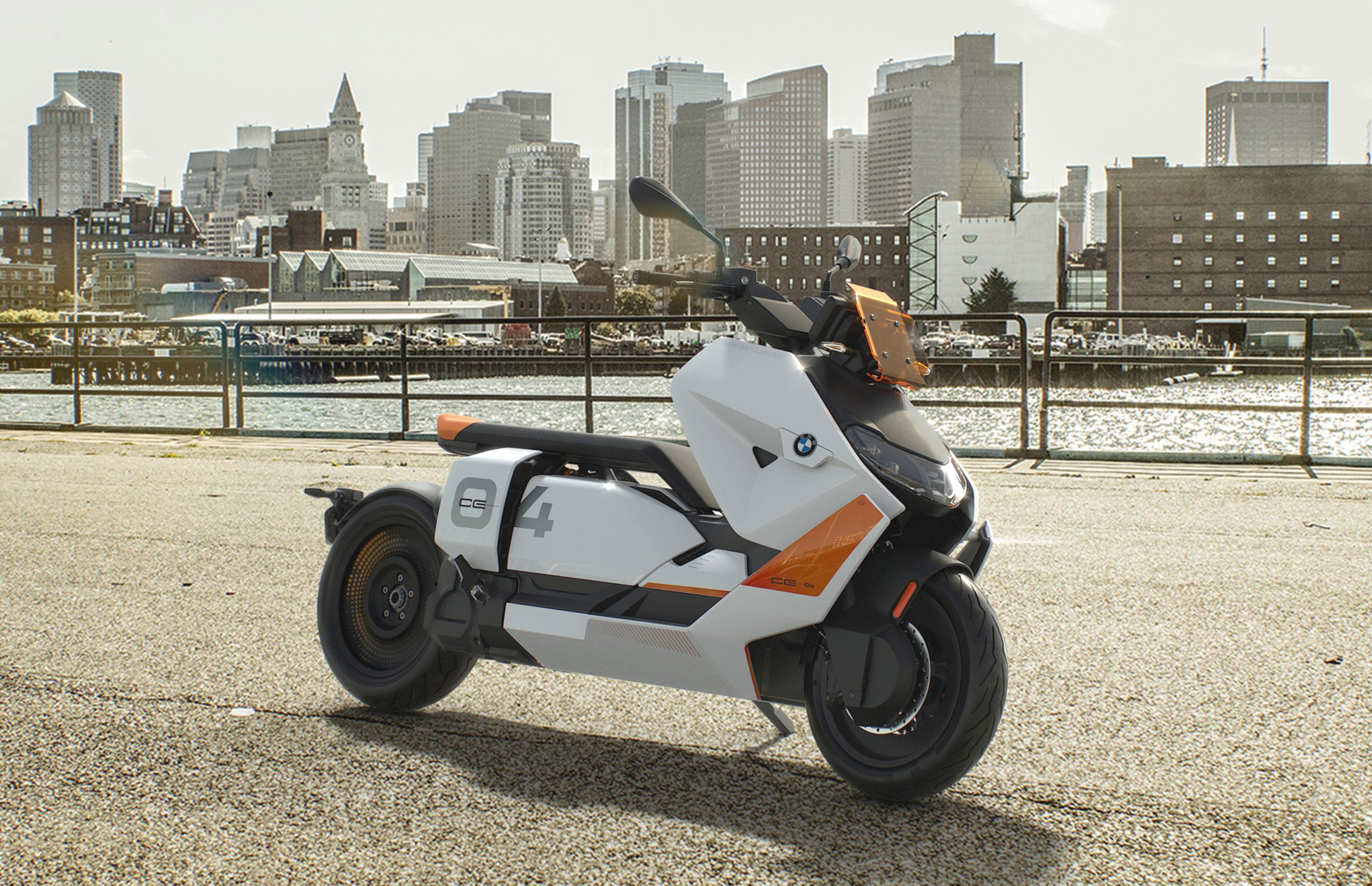 Представлен концептуальный электрический скутер BMW CE 04