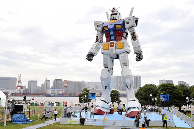 В Японии представили 18-метрового робота Gundam