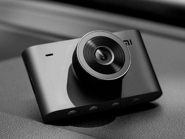 Xiaomi выпустила новый видеорегистратор Mi Smart Dashcam 2K