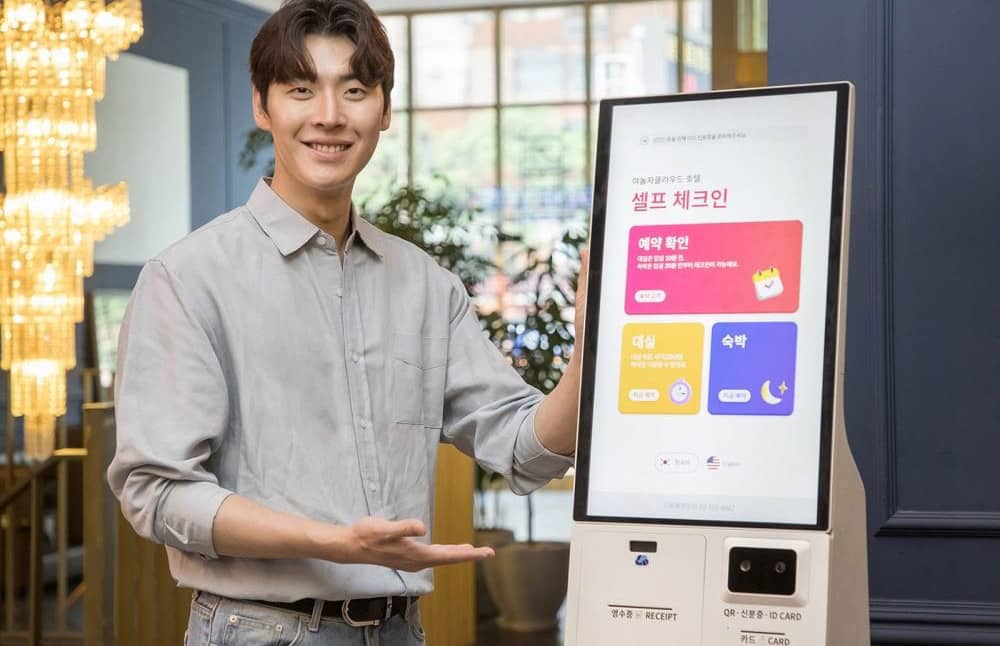 Представлен новый 24-дюймовый Samsung Kiosk на базе Windows