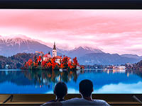 Redmi готовит к выпуску телевизор MAX с огромным 100-дюймовым дисплеем