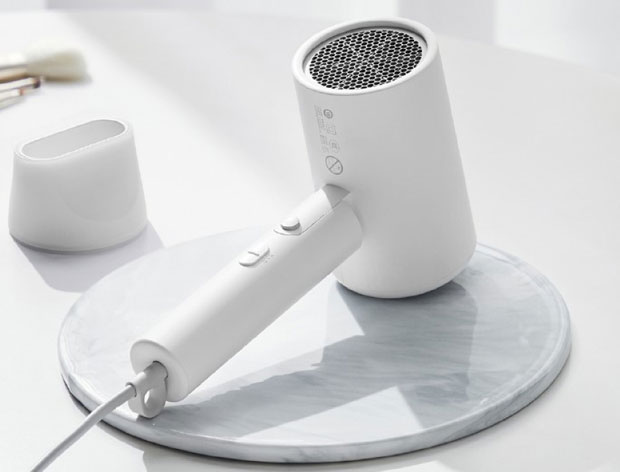 Представлен фен Xiaomi MiJia Portable Negative Ion Hair Dryer