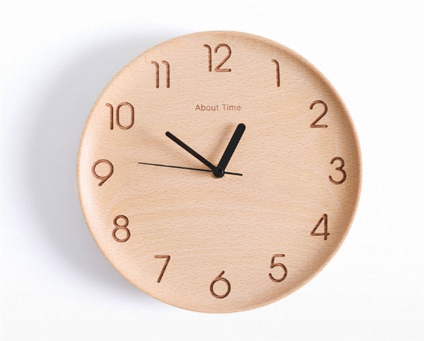 Xiaomi выпустила деревянные настенные часы