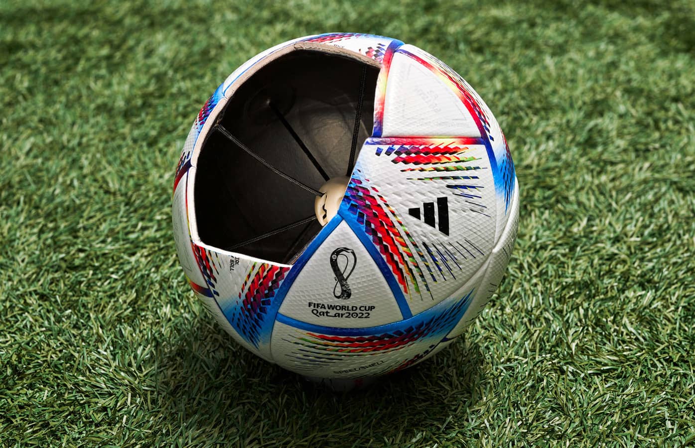 Мяч Adidas TRIONDA для FIFA 2026 получил встроенный чип, требует зарядки и стал частью VAR-системы