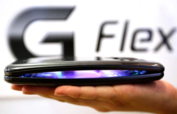 LG: к концу 2015 года 40% рынка смартфонов будет за изогнутыми гаджетами, типа LG G Flex