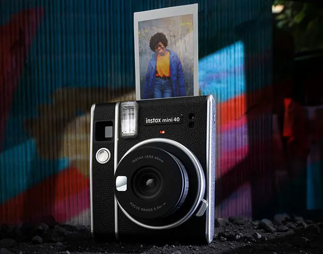 Представлена камера моментальной печати Fujifilm Instax Mini 40