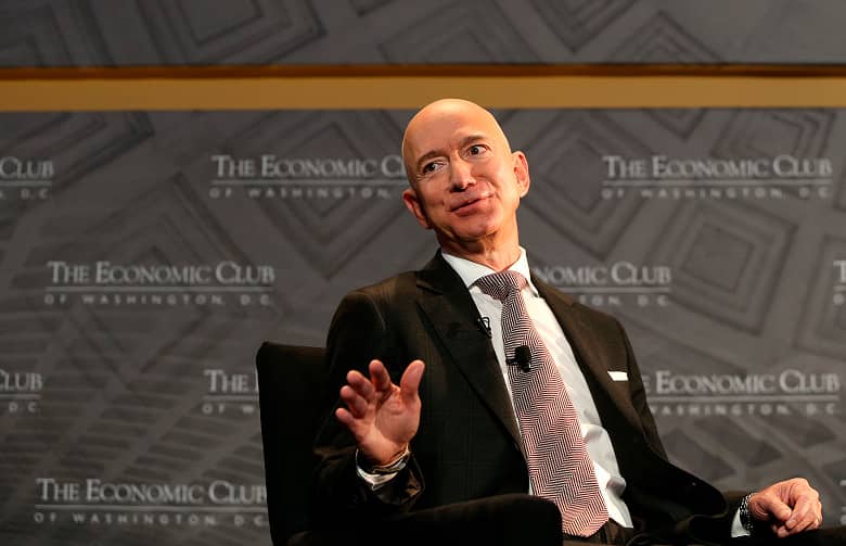 Джефф Безос продал 12 млн акций Amazon