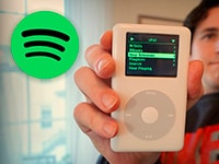 На 17-летнем плеере iPod Classic запустили Spotify