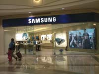 Samsung наняла дизайнера Apple Store для совершенствования своей розничной сети