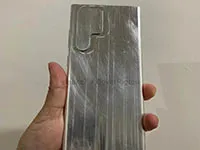 Опубликовано фото алюминиевого макета смартфона Samsung Galaxy S22 Ultra