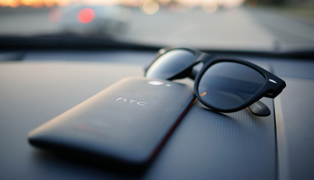 Стали известны ошеломляющие спецификации HTC One (M8) Max