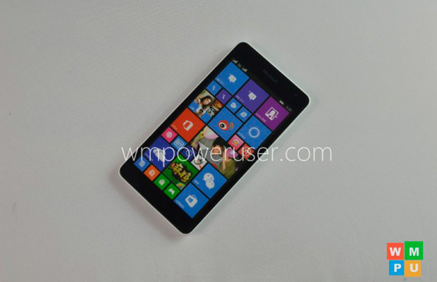 Microsoft Lumia 535 засветилась в белом цвете