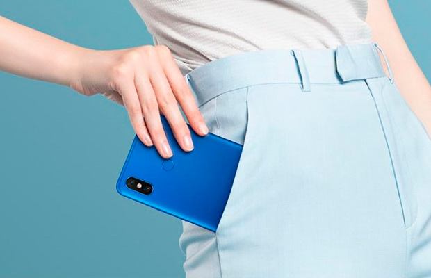 Xiaomi Mi Max 3 в цвете Deep Sea Blue поступит в продажу 24 августа
