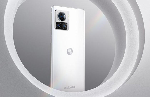 Представлен Moto X30 Pro — первый на рынке смартфон с 200-Мп камерой