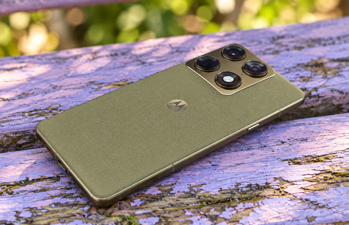 Motorola готовит смартфон Signature 27 с новым флагманским Snapdragon