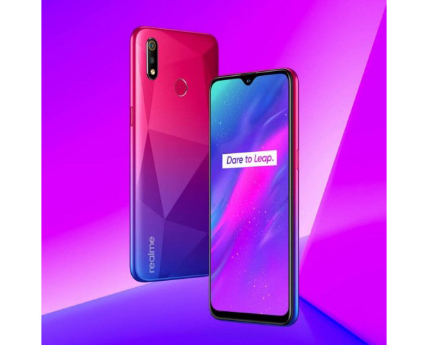Показан смартфон Realme 3 в новом цвете Diamond Red