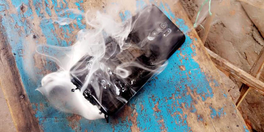 Владельцу удалось снять на видео, как горит его смартфон Redmi 9 Prime