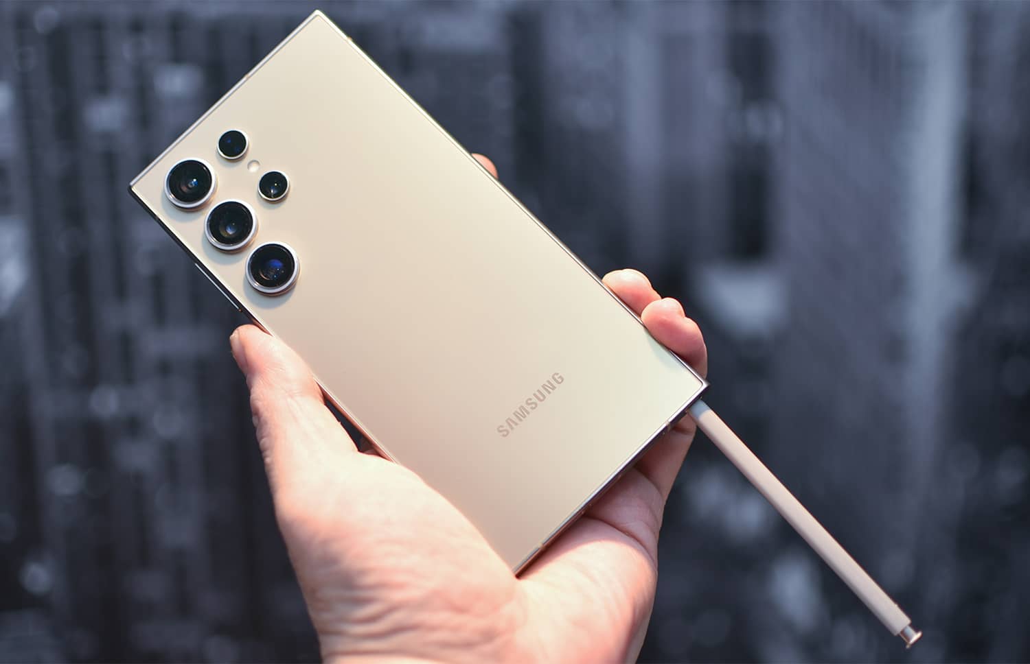 Опубликовано видео разборки Samsung Galaxy S25 Ultra