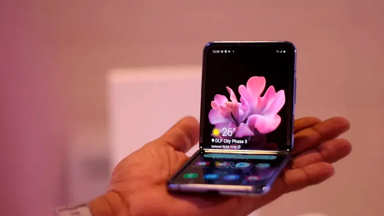 Стала известна стоимость Samsung Galaxy Z Flip 3 со складным дисплеем